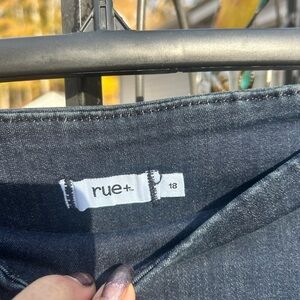 Rue+ Pull-On Jeans NWT high rise 18 regular blue jeans